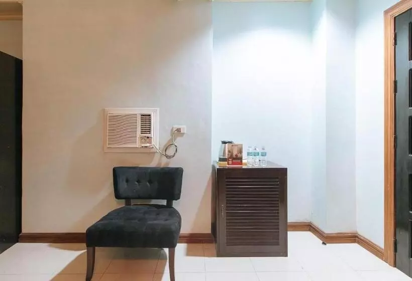 Holiday Plaza Hotel Tuguegarao City