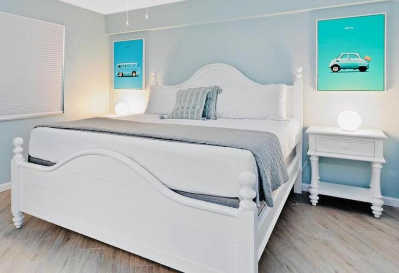 Paradise Beach Club Oceanfront And Penthouse