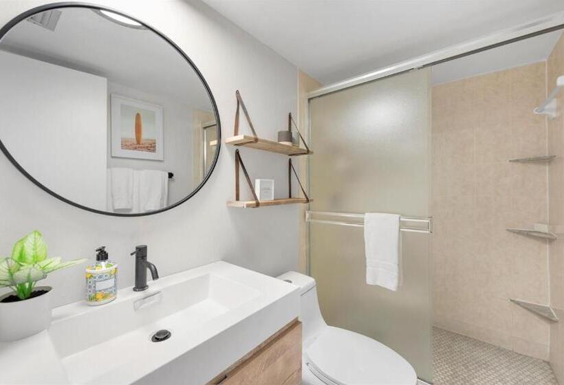 Paradise Beach Club Oceanfront And Penthouse