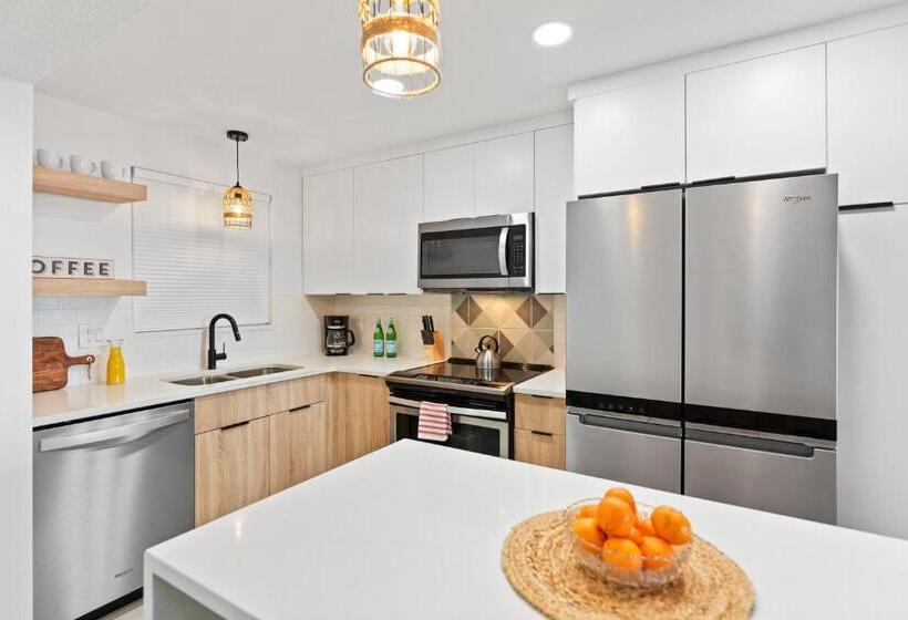 Paradise Beach Club Oceanfront And Penthouse