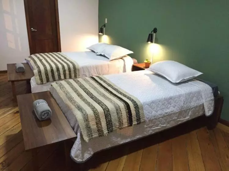 Pension ñañas Hostel