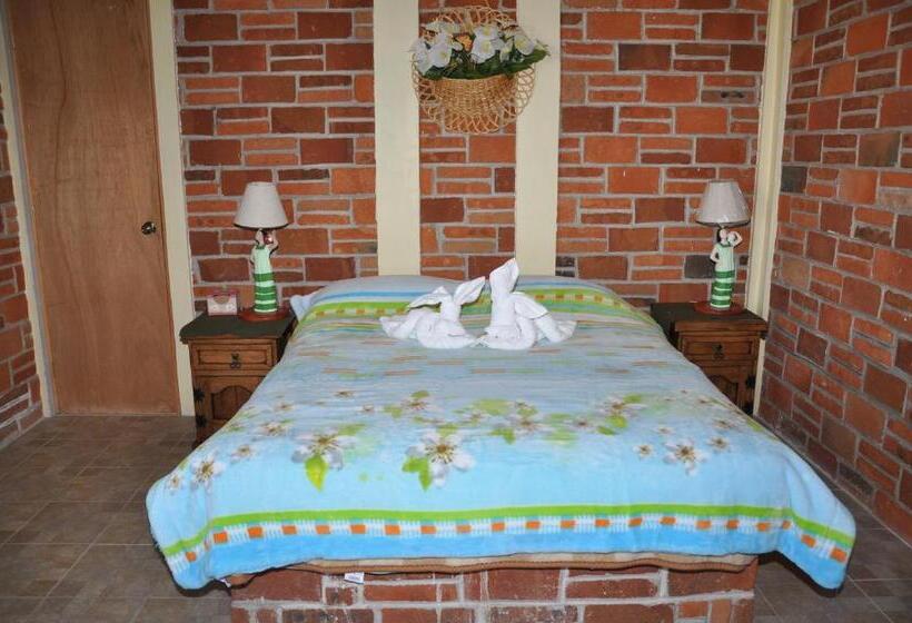 Отель Casa De La Luna