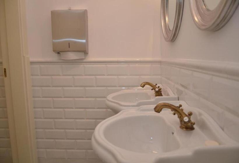 호텔 Chateau Royal