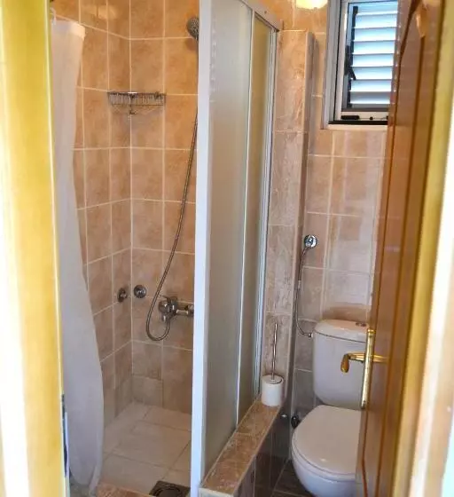 تختخواب و صبحانه Tivat Apartments
