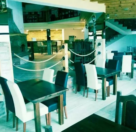 Omladinski Hotel Rostovo