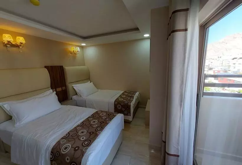 هتل Jordan Seasons