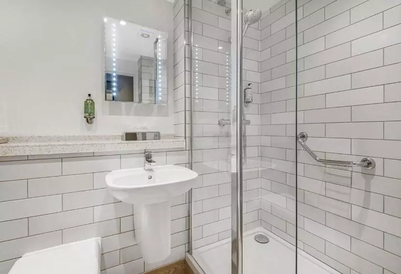 ホテル The Red Lion By Innkeeper S Collection