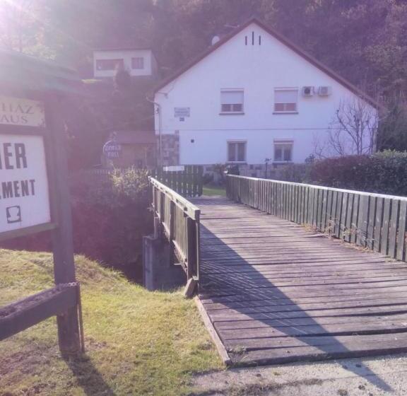 膳宿费 Pereszlényi Vendégház