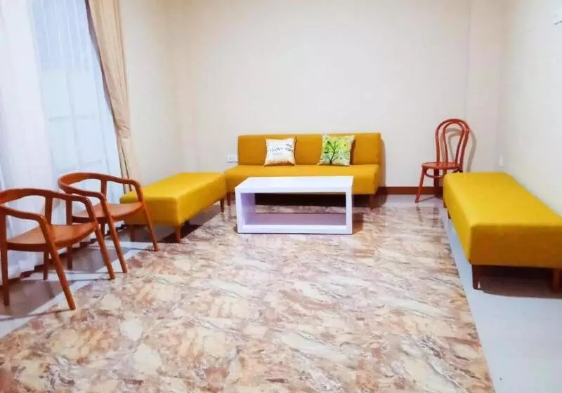 Retkeilymaja Bluefire Homestay Syariah