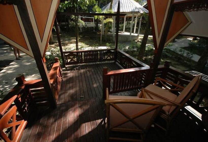 Hotel Sharila Island Resort