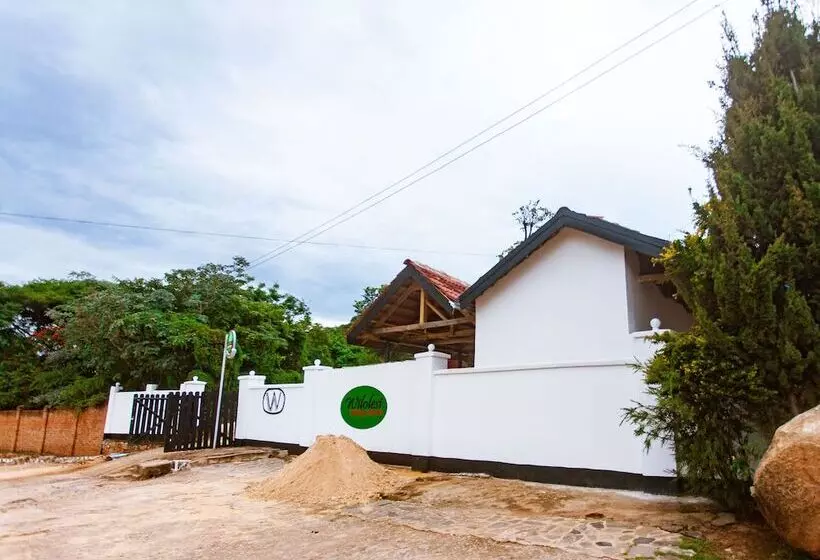 هتل Wilolesi Hilltop