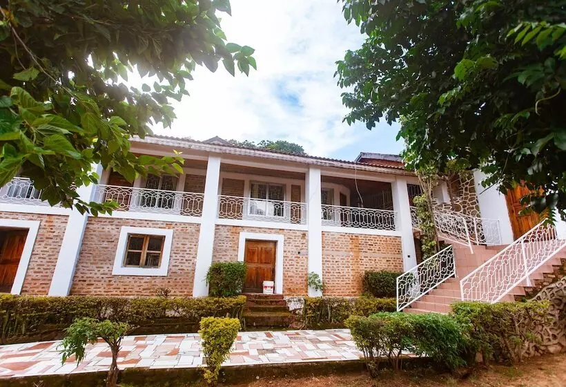 هتل Wilolesi Hilltop