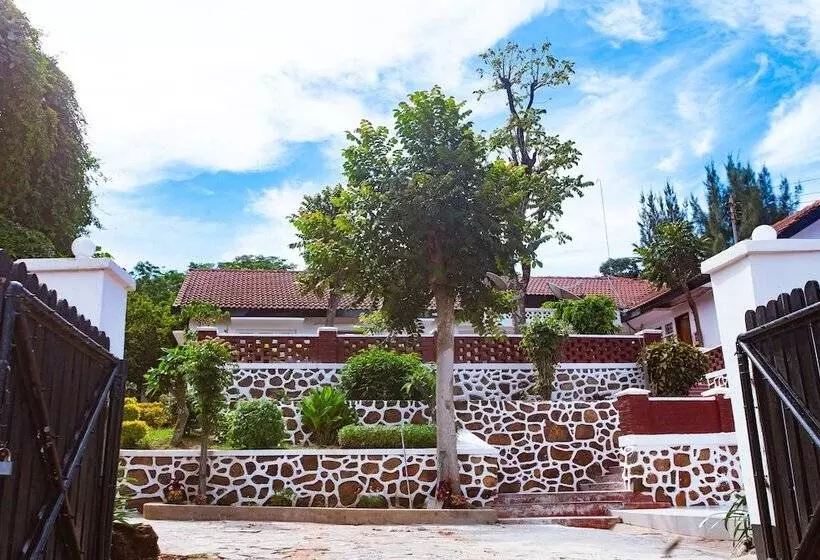 هتل Wilolesi Hilltop