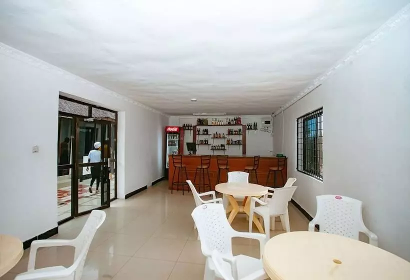 هتل Wilolesi Hilltop