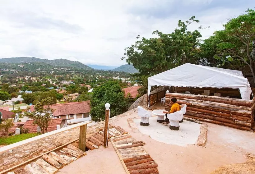 هتل Wilolesi Hilltop