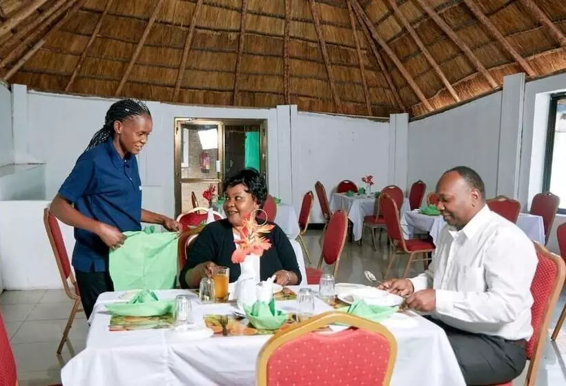 هتل Wilolesi Hilltop