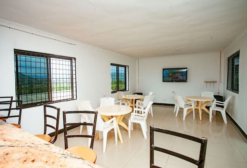 בית מלון כפרי Wilolesi Hilltop