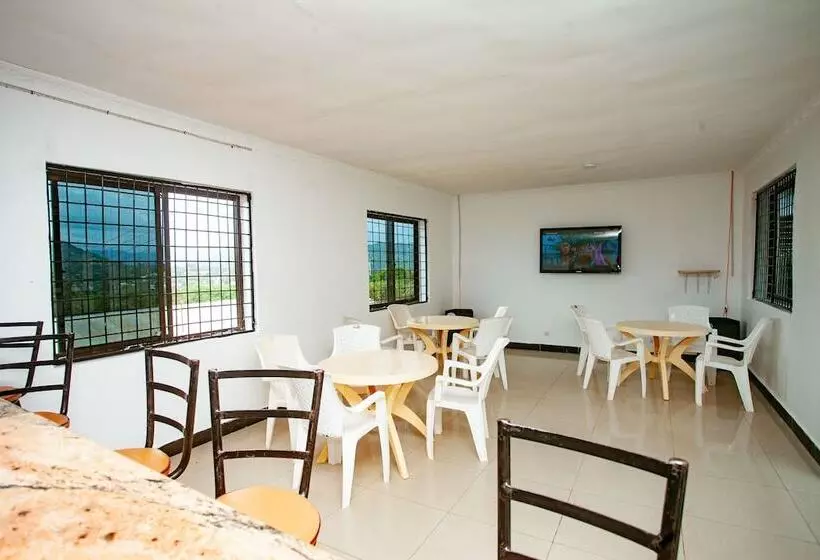 هتل Wilolesi Hilltop