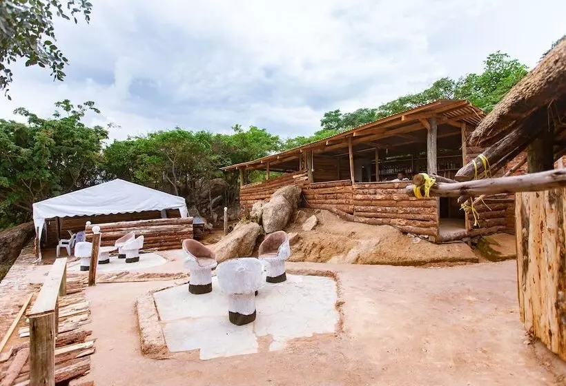 هتل Wilolesi Hilltop