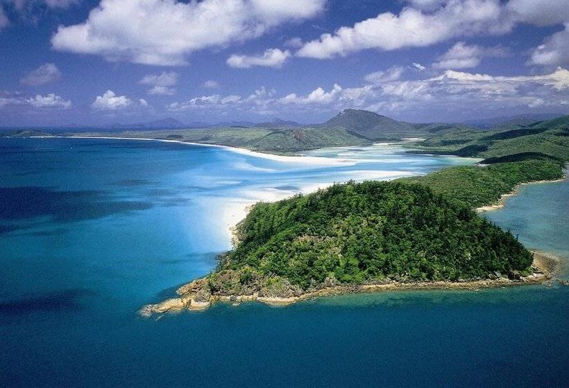 Отель At Waterfront Whitsunday Retreat  Adults Only
