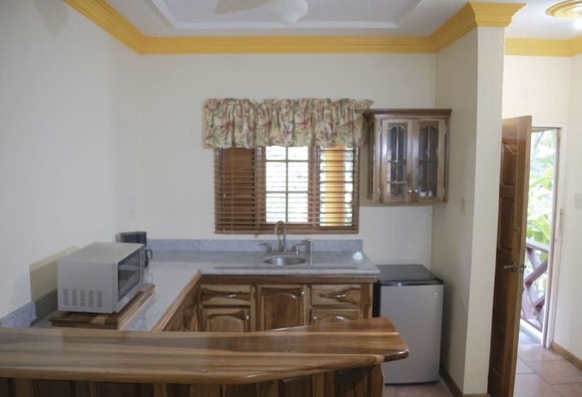 هتل Bay View Eco Resort & Spa