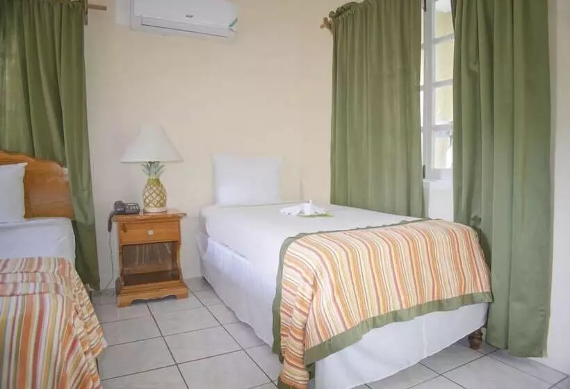 هتل Bay View Eco Resort & Spa