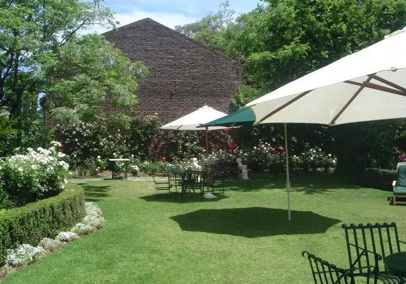 فندق Buxton Manor