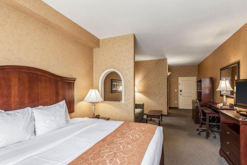 호텔 Comfort Suites Alamo Riverwalk