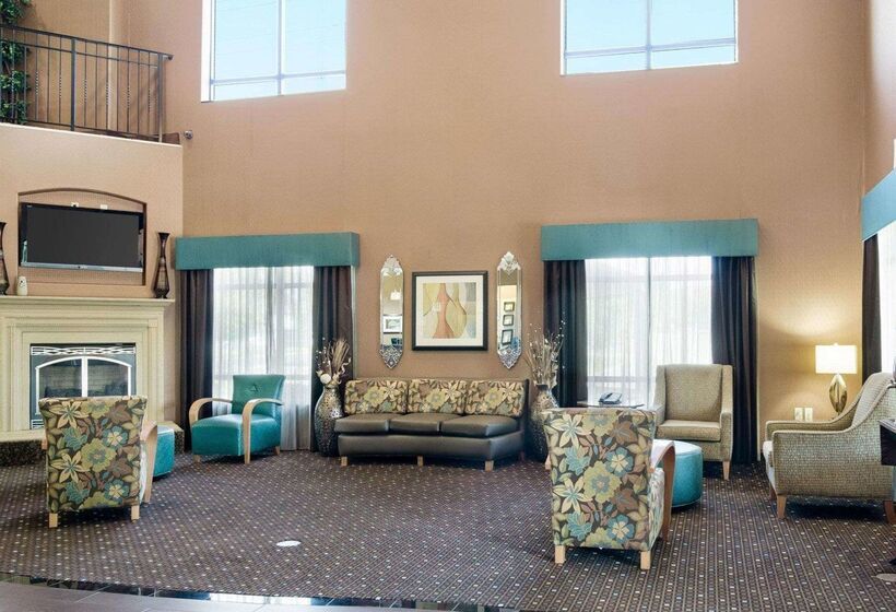 فندق Comfort Suites Topeka Northwest