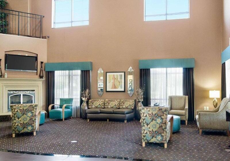 فندق Comfort Suites Topeka Northwest