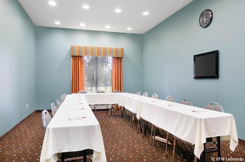 فندق Comfort Suites Topeka Northwest