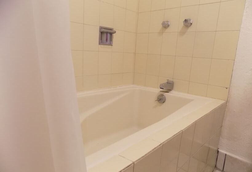 בית מלון כפרי Las Palomas