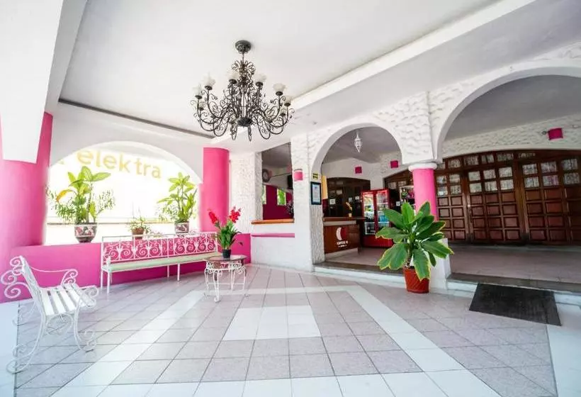 Отель Capital O Mexicano Huatulco