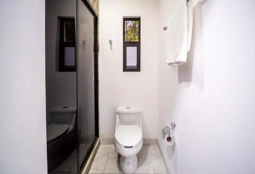 Отель Capital O Mexicano Huatulco