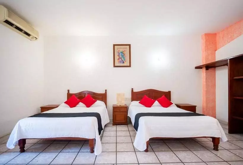 Отель Capital O Mexicano Huatulco