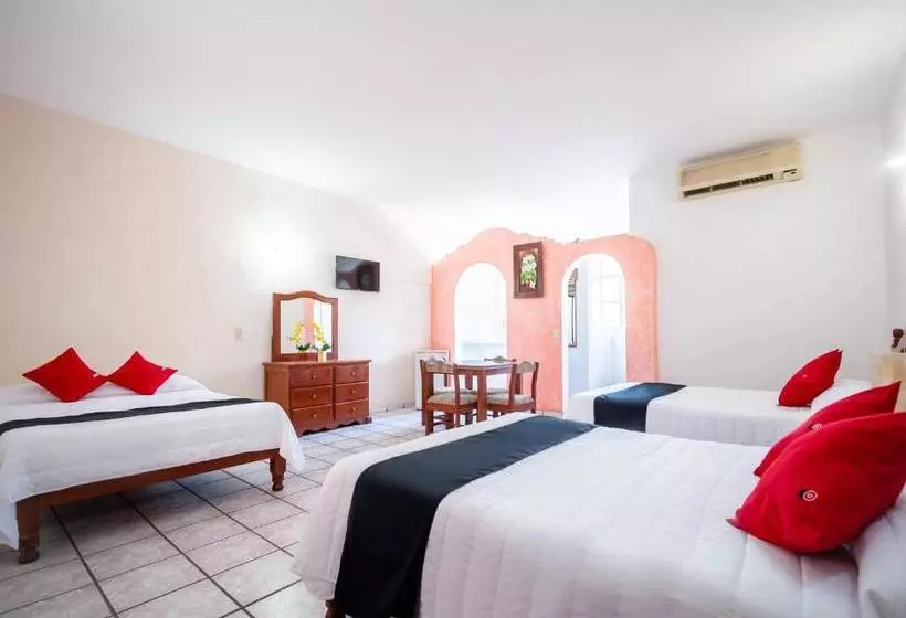 Отель Capital O Mexicano Huatulco