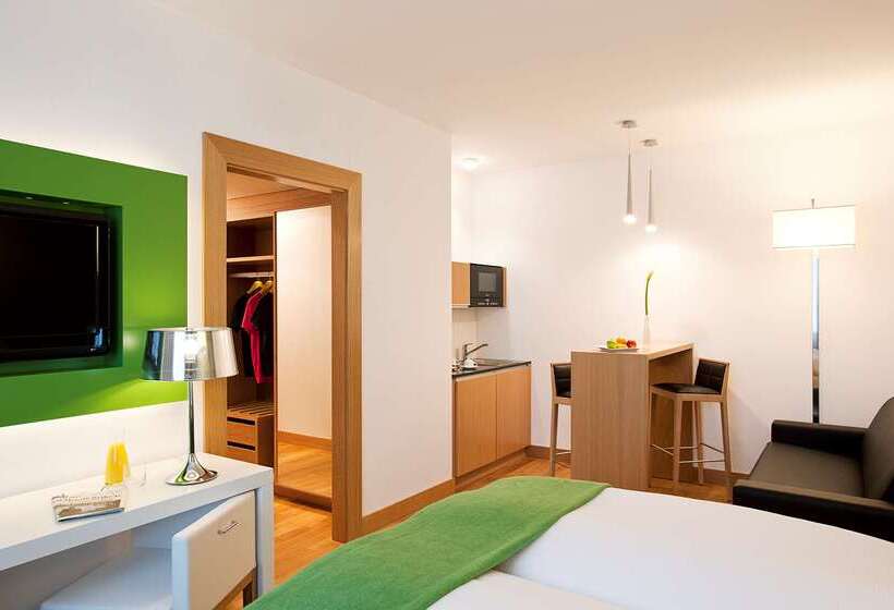 فندق NH Frankfurt Messe