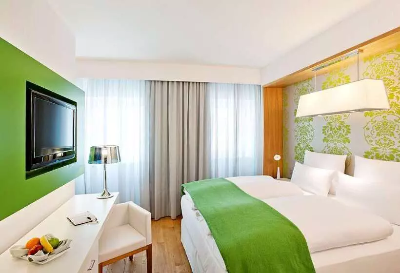 Отель NH Frankfurt Messe