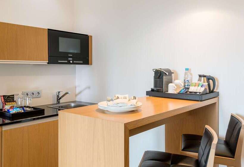 فندق NH Frankfurt Messe