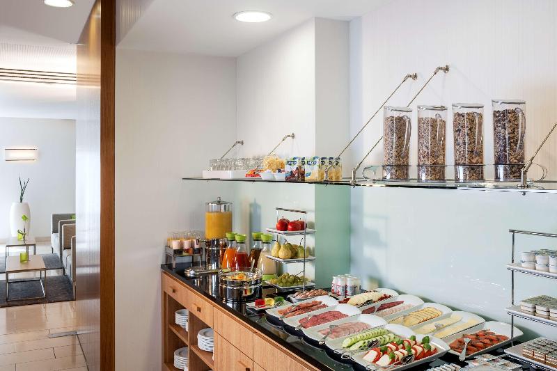 فندق NH Frankfurt Messe