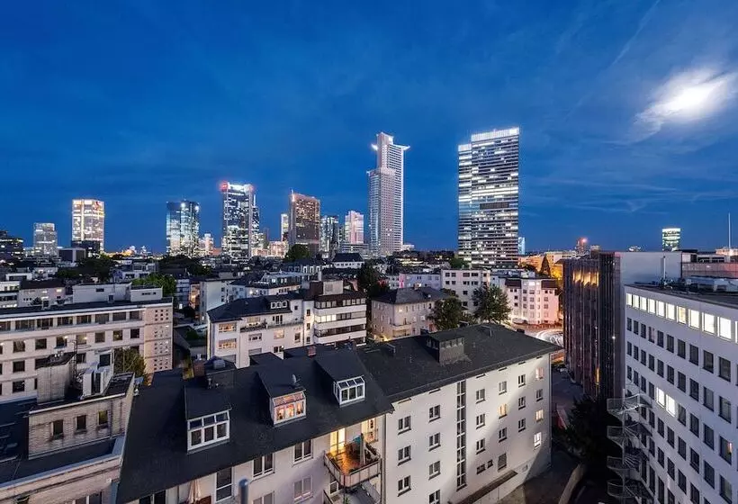 Отель NH Frankfurt Messe