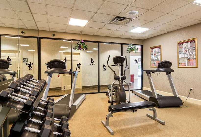 فندق Quality Inn Near Joint Base Andrewswashington Area