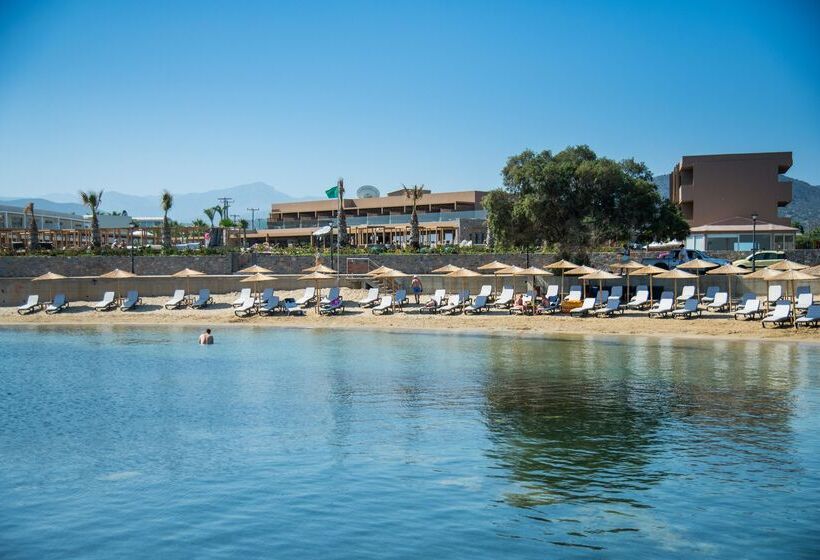 فندق Senseana Sea Side Resort & Aquadventure