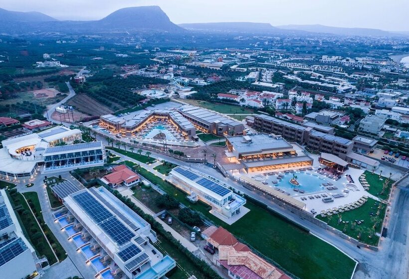 فندق Senseana Sea Side Resort & Aquadventure