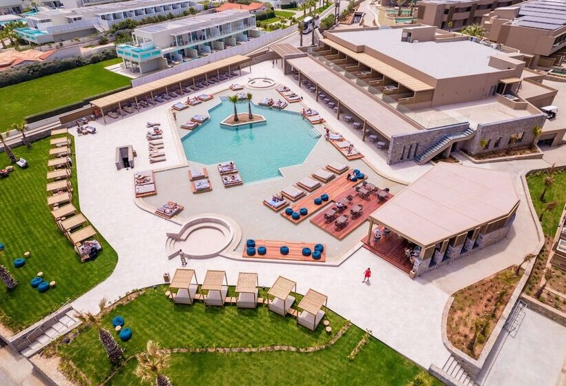 فندق Senseana Sea Side Resort & Aquadventure