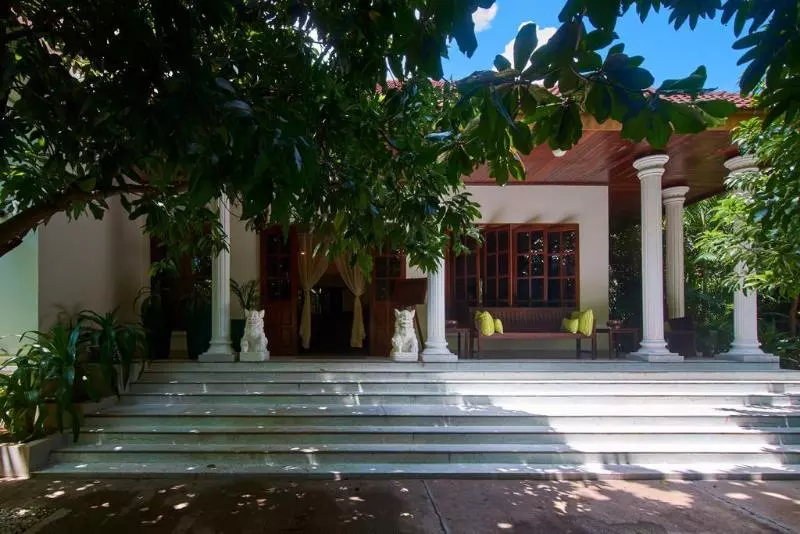 Отель The Kabiki