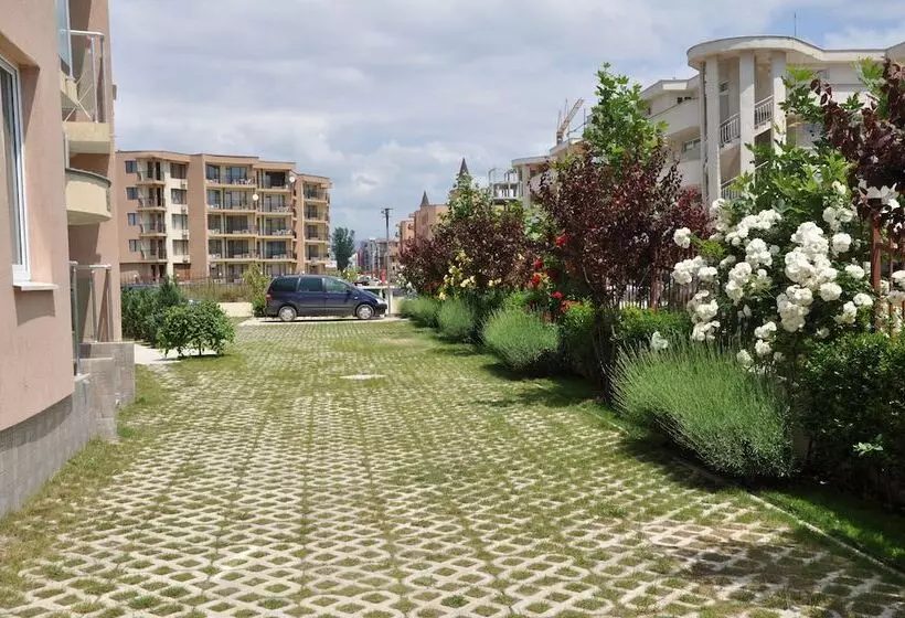 Sunny Holiday Apartments