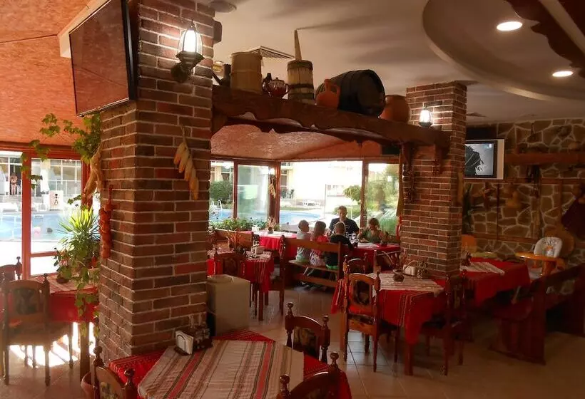 Sunny Holiday Apartments