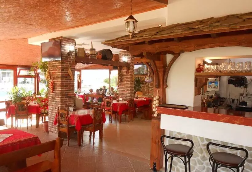 Sunny Holiday Apartments