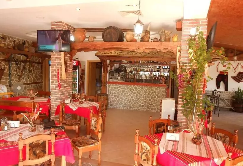 Sunny Holiday Apartments